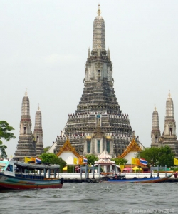 Temple of Dawn, Bangkok, Thailand.